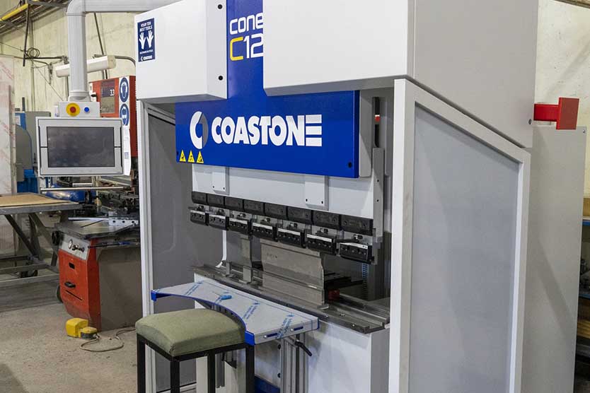 Компания "Изотерм" приобрела новый серво-электрический листогибочный пресс COASTONE CONE C